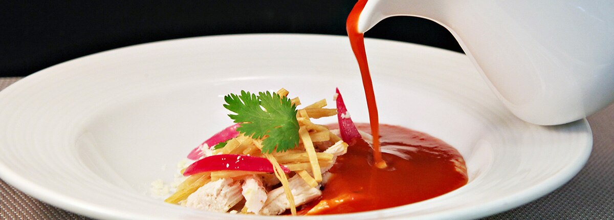 tortilla soup with lime and avocado