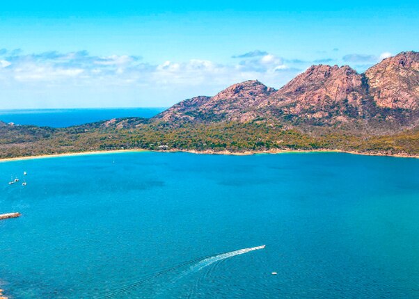 arial view of the great oyster bay tasmania