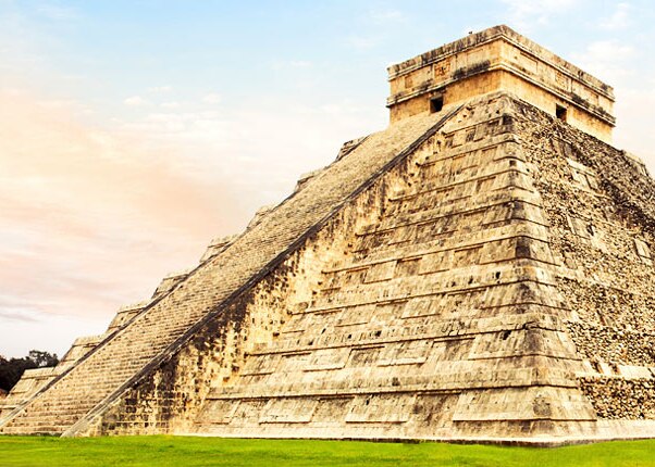 visit the el castillo pyramid in progreso