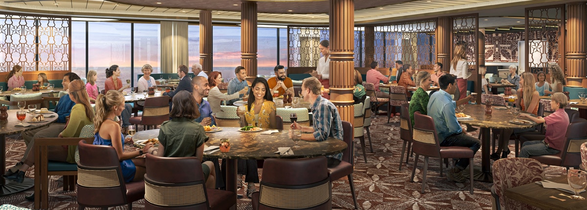 guests dine at uku lei lei