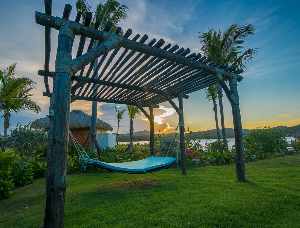 View of the sunset on Amber Cove island.