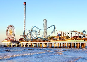 beachside amusement park on pier in galveston